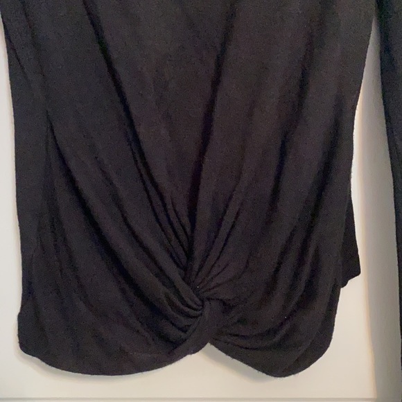 Debut Black Knot Sweater - Picture 4 of 4